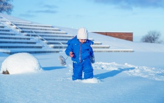 bambino-sulla-neve